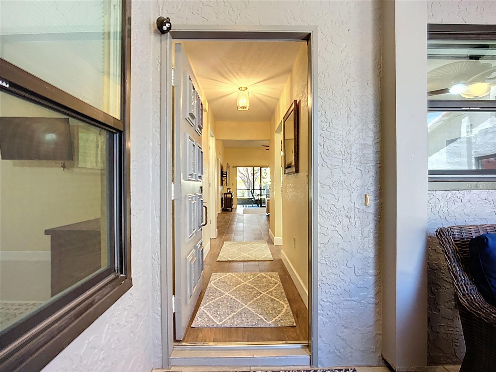 Image 13 of 67 For 892 Country Club Circle 50