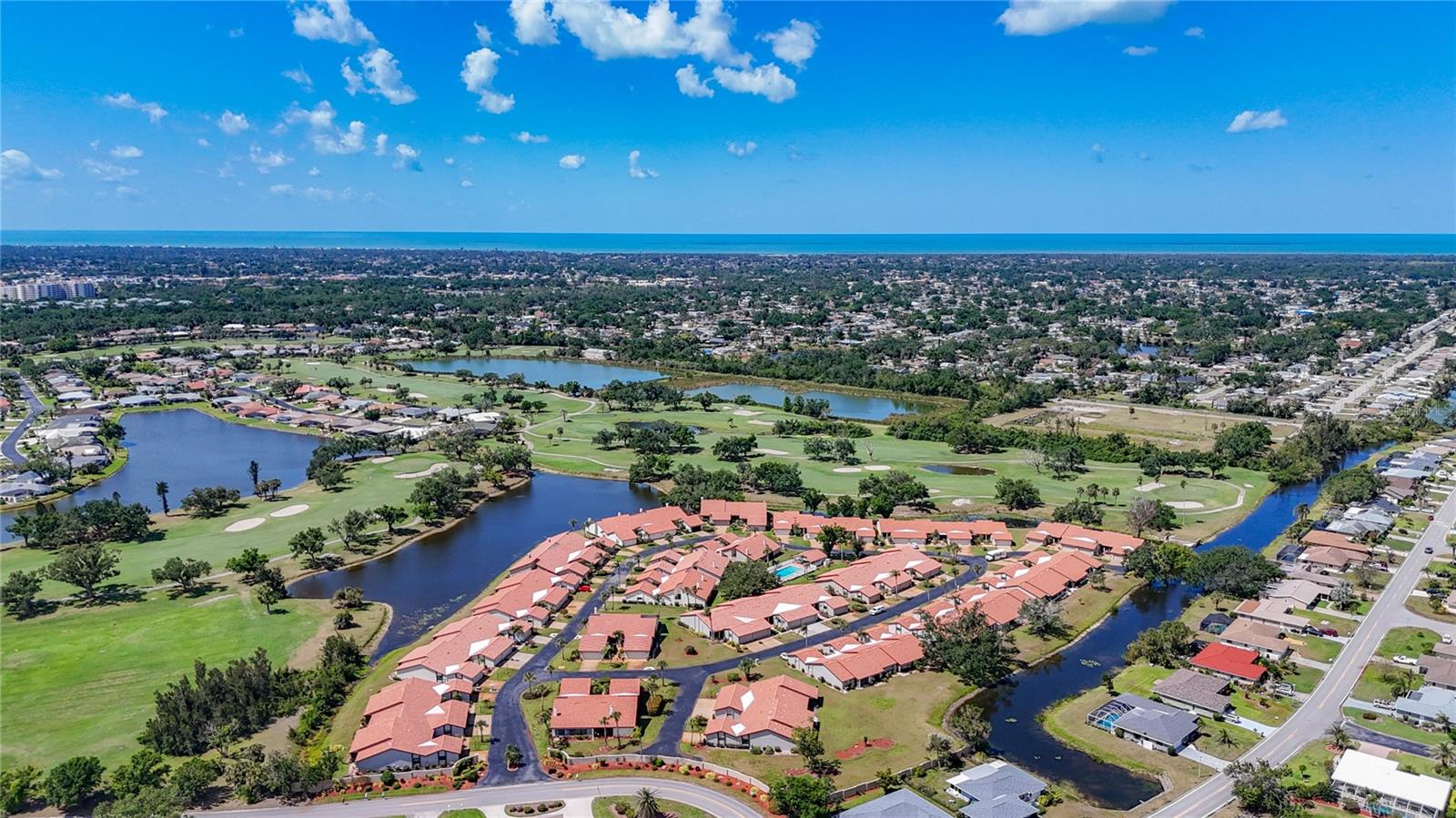 Image 22 of 67 For 892 Country Club Circle 50