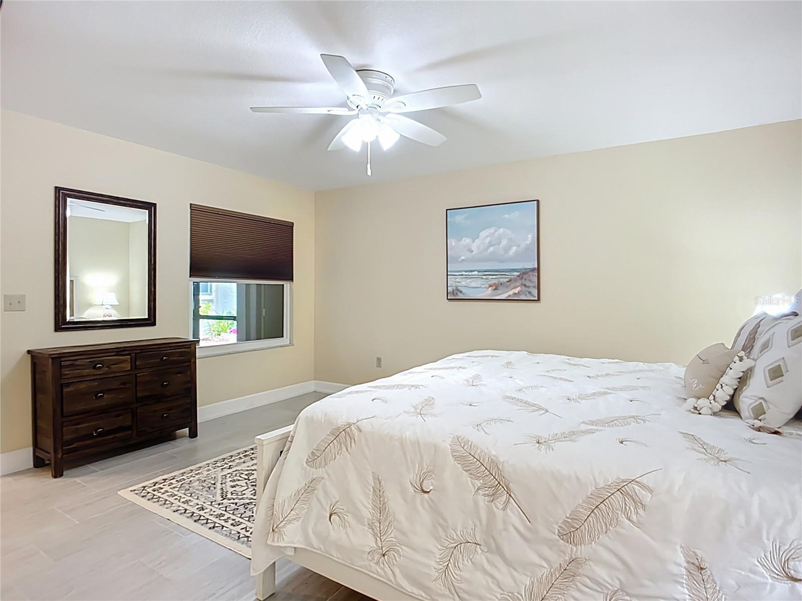 Image 46 of 67 For 892 Country Club Circle 50
