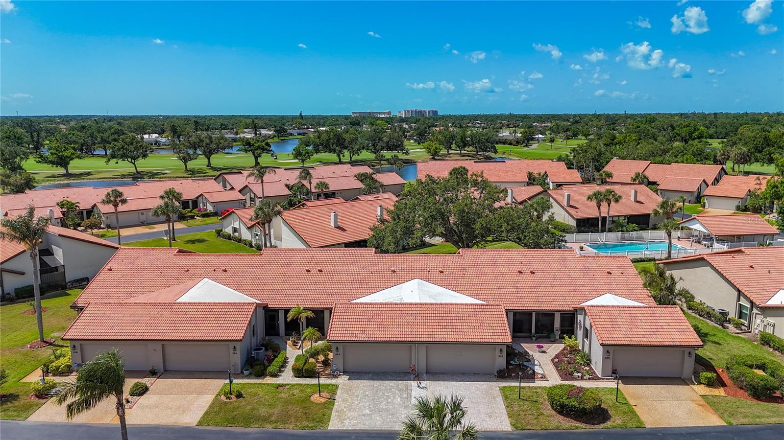 Image 9 of 67 For 892 Country Club Circle 50