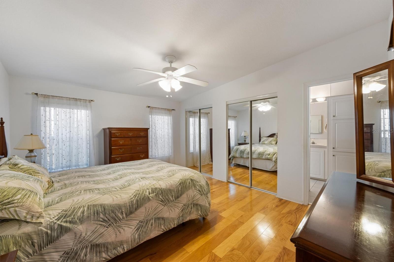 Image 21 of 25 For 917 50th Avenue Terrace W