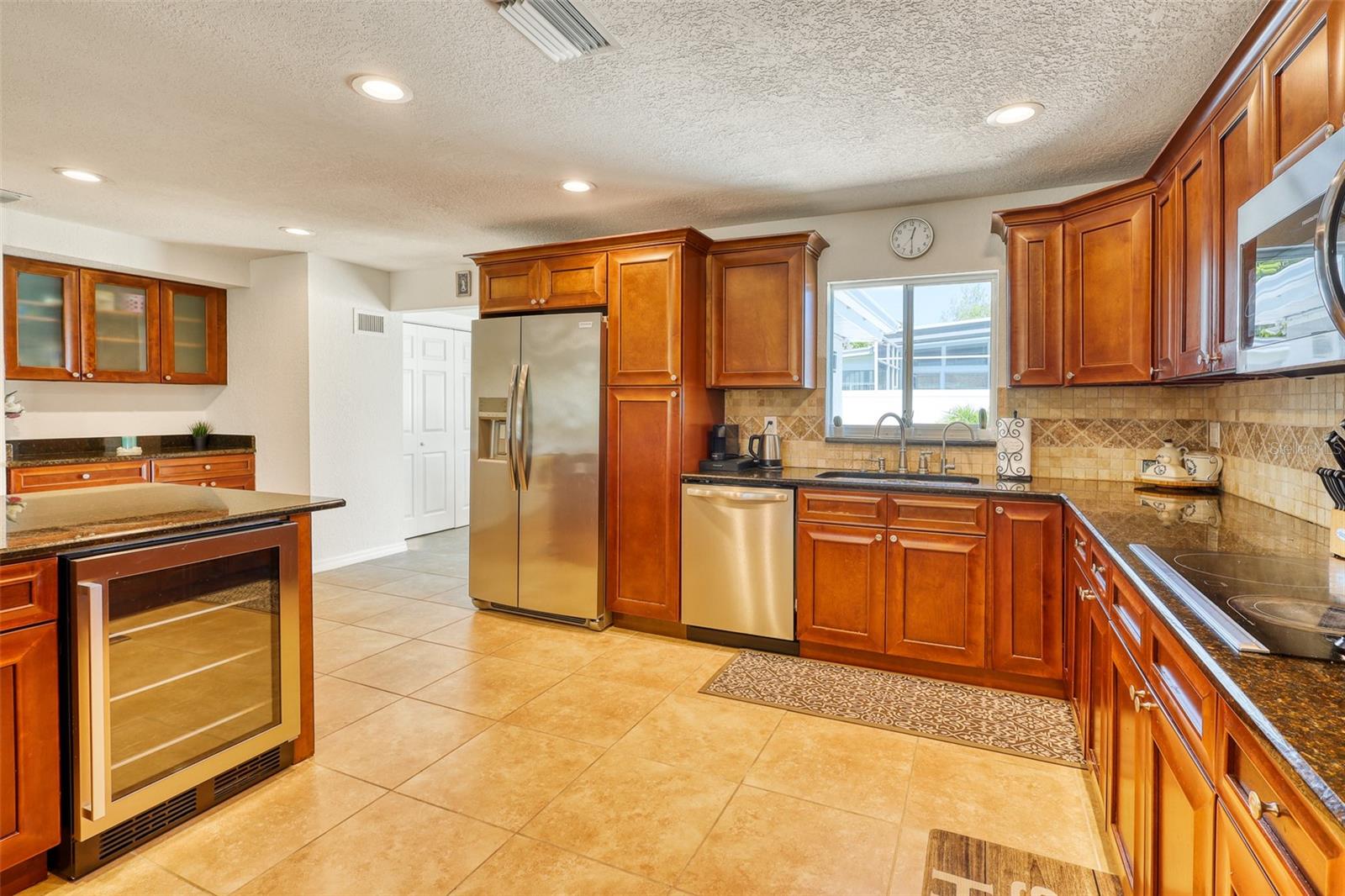 Image 12 of 41 For 2605 Sunnybrook Drive