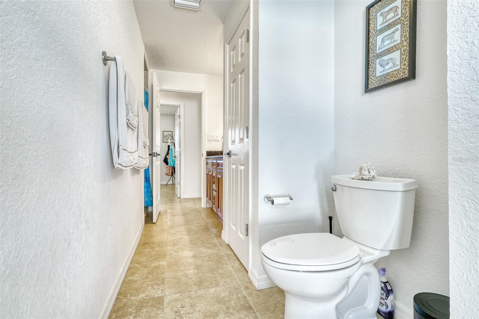 Image 22 of 41 For 2605 Sunnybrook Drive