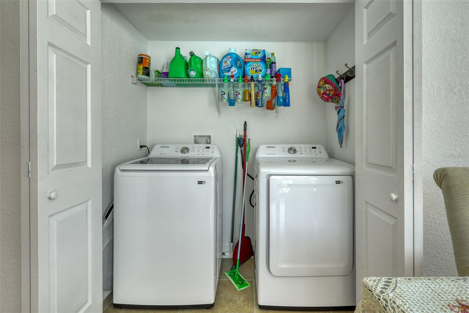 Image 24 of 41 For 2605 Sunnybrook Drive