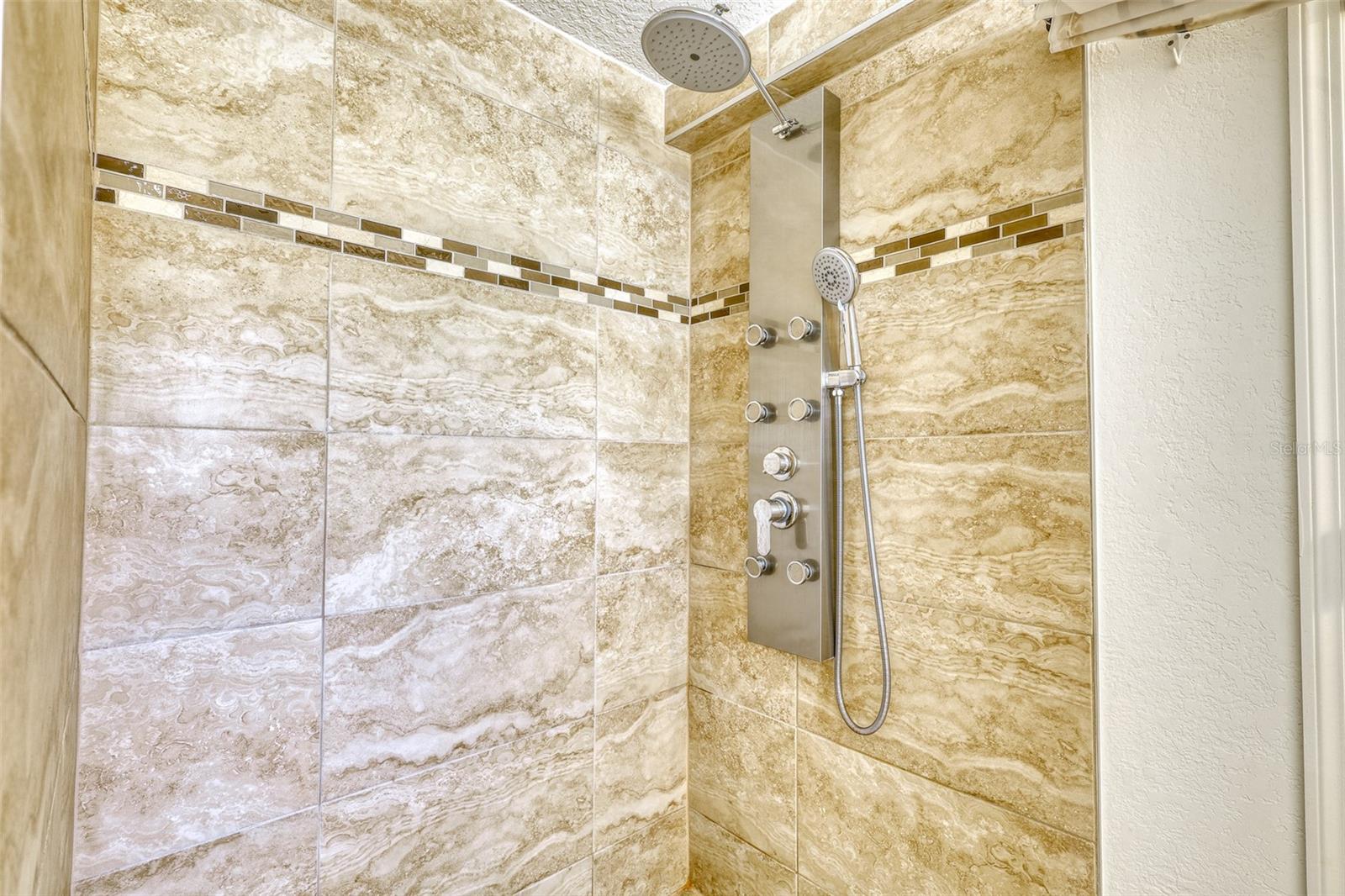 Image 35 of 41 For 2605 Sunnybrook Drive