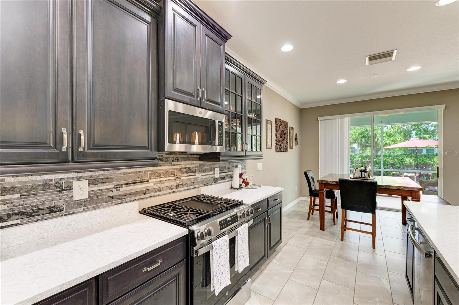 Image 16 of 56 For 736 Rosemary Circle