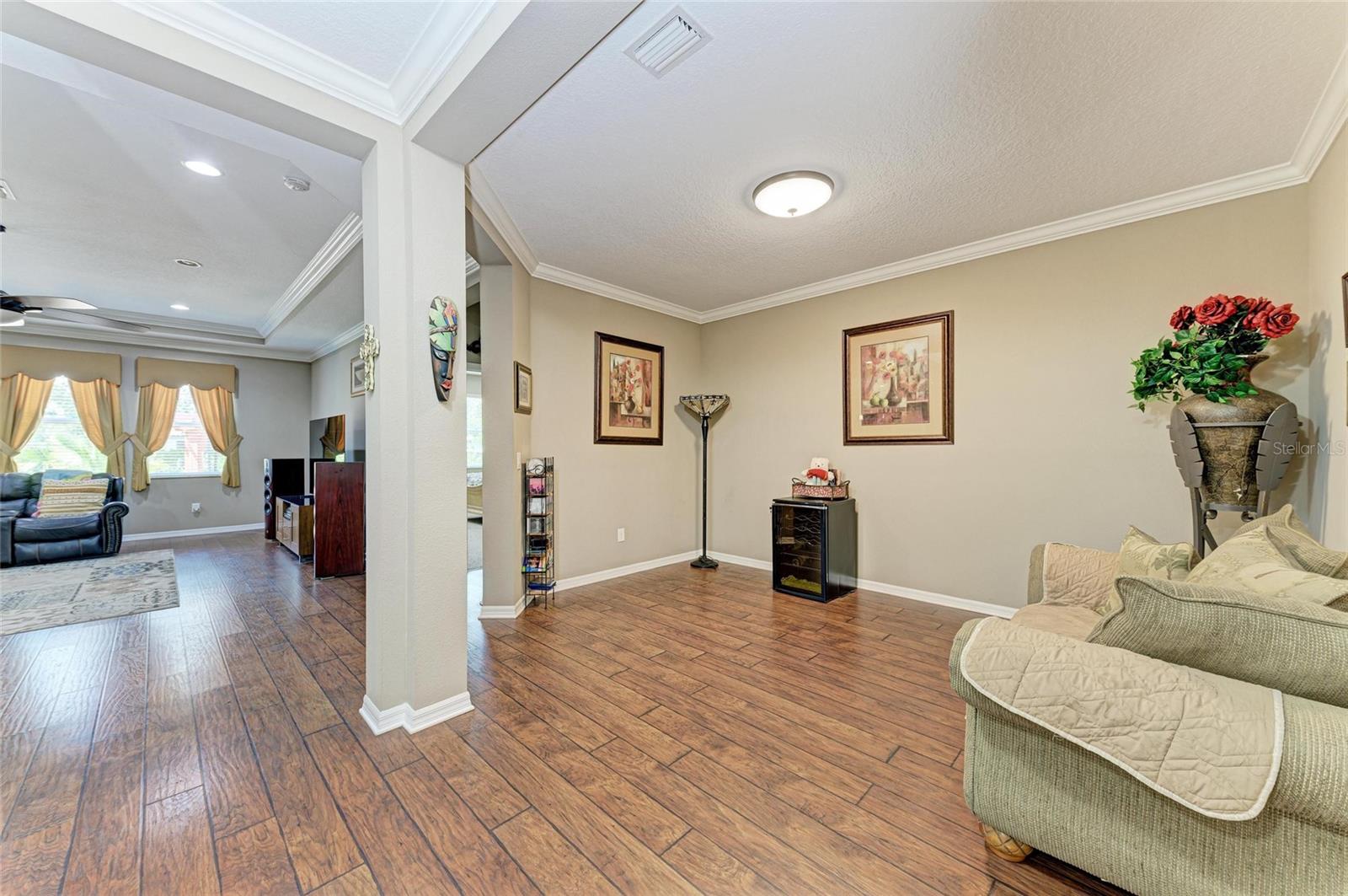 Image 7 of 56 For 736 Rosemary Circle