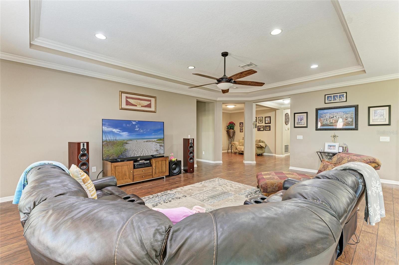 Image 9 of 56 For 736 Rosemary Circle