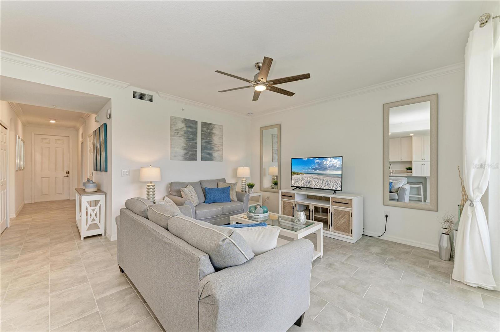 Image 10 of 67 For 18028 Gawthrop Drive 203