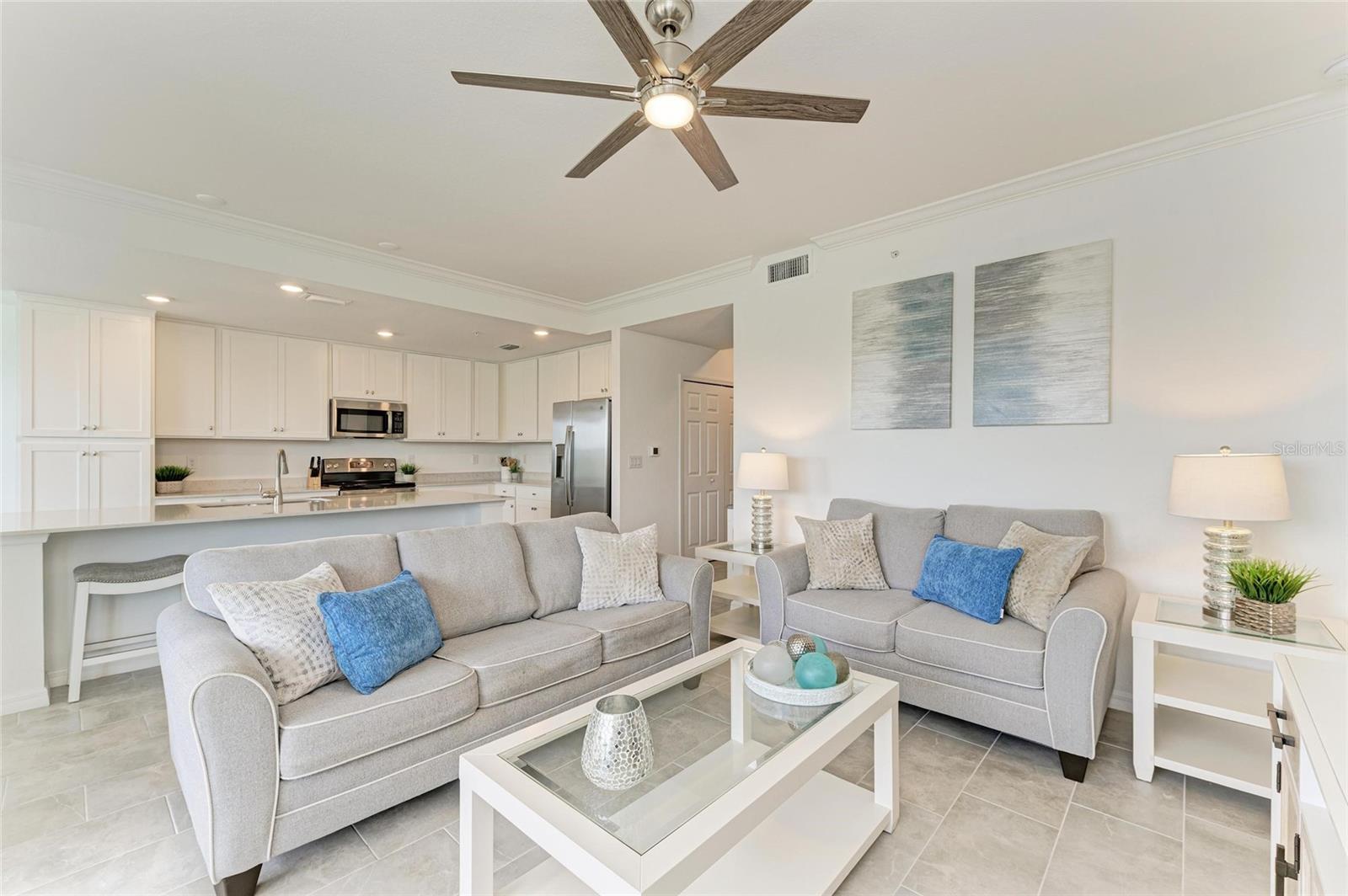 Image 11 of 67 For 18028 Gawthrop Drive 203