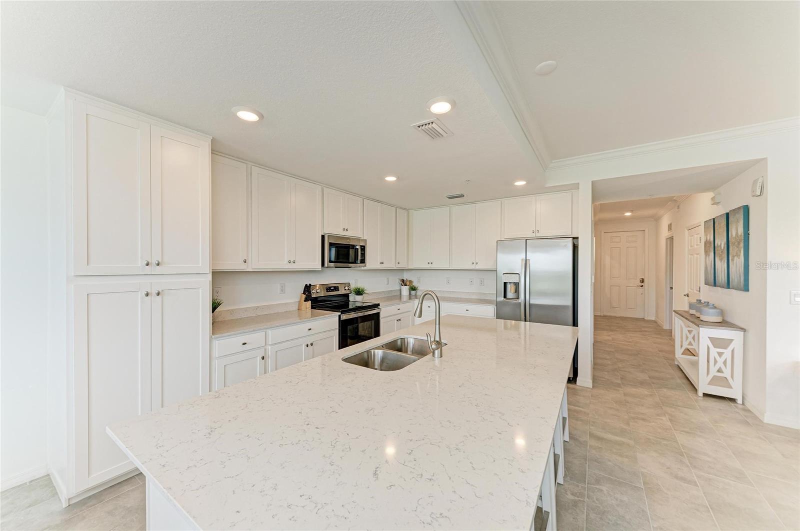 Image 13 of 67 For 18028 Gawthrop Drive 203