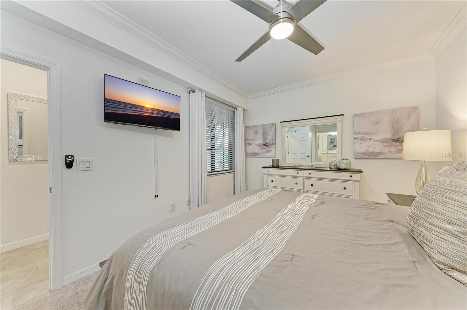 Image 22 of 67 For 18028 Gawthrop Drive 203