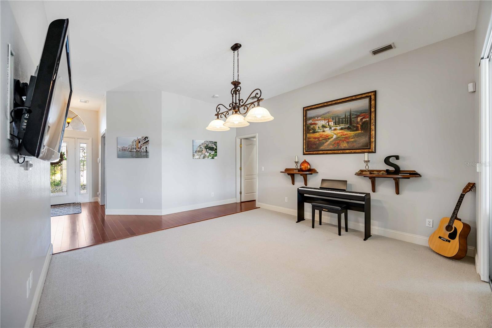 Image 18 of 59 For 7581 Camden Harbour Drive