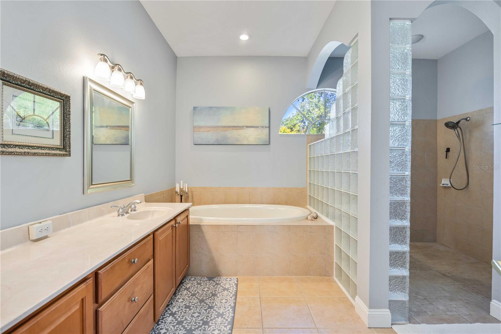 Image 24 of 59 For 7581 Camden Harbour Drive