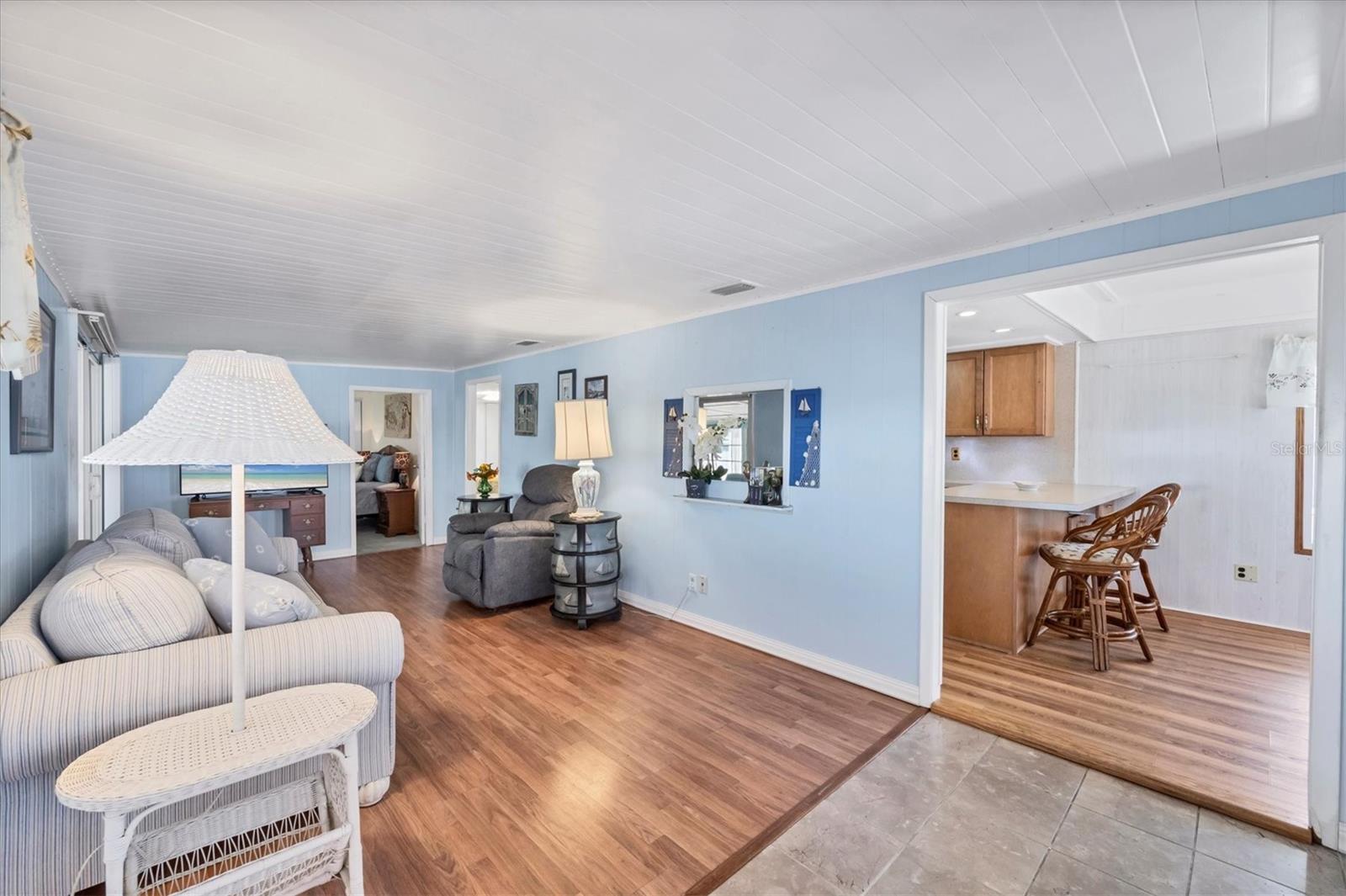 Image 10 of 52 For 10315 Cortez Road W 24h