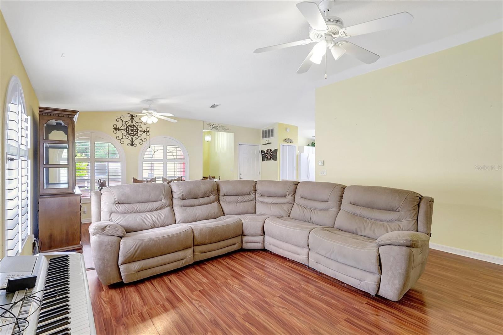 Image 14 of 36 For 4790 70th Street N
