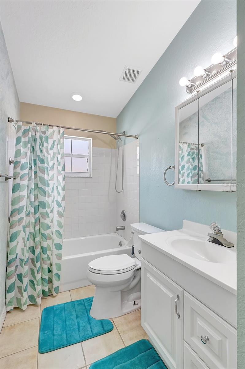 Image 17 of 36 For 4790 70th Street N