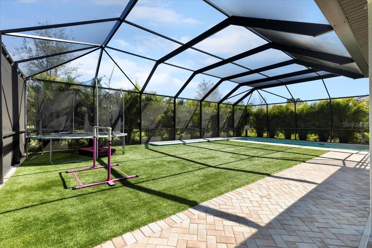 Image 43 of 53 For 2017 Woodleaf Hammock Court