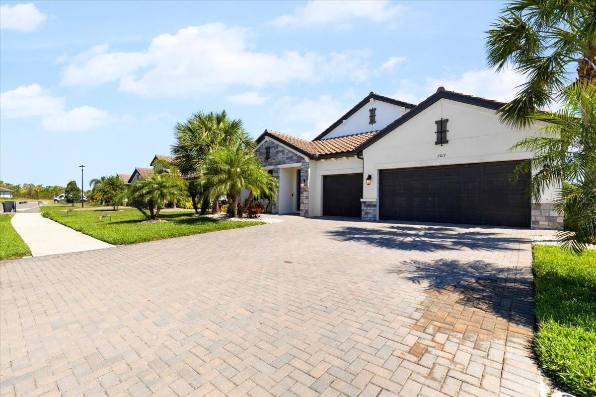 Image 9 of 53 For 2017 Woodleaf Hammock Court