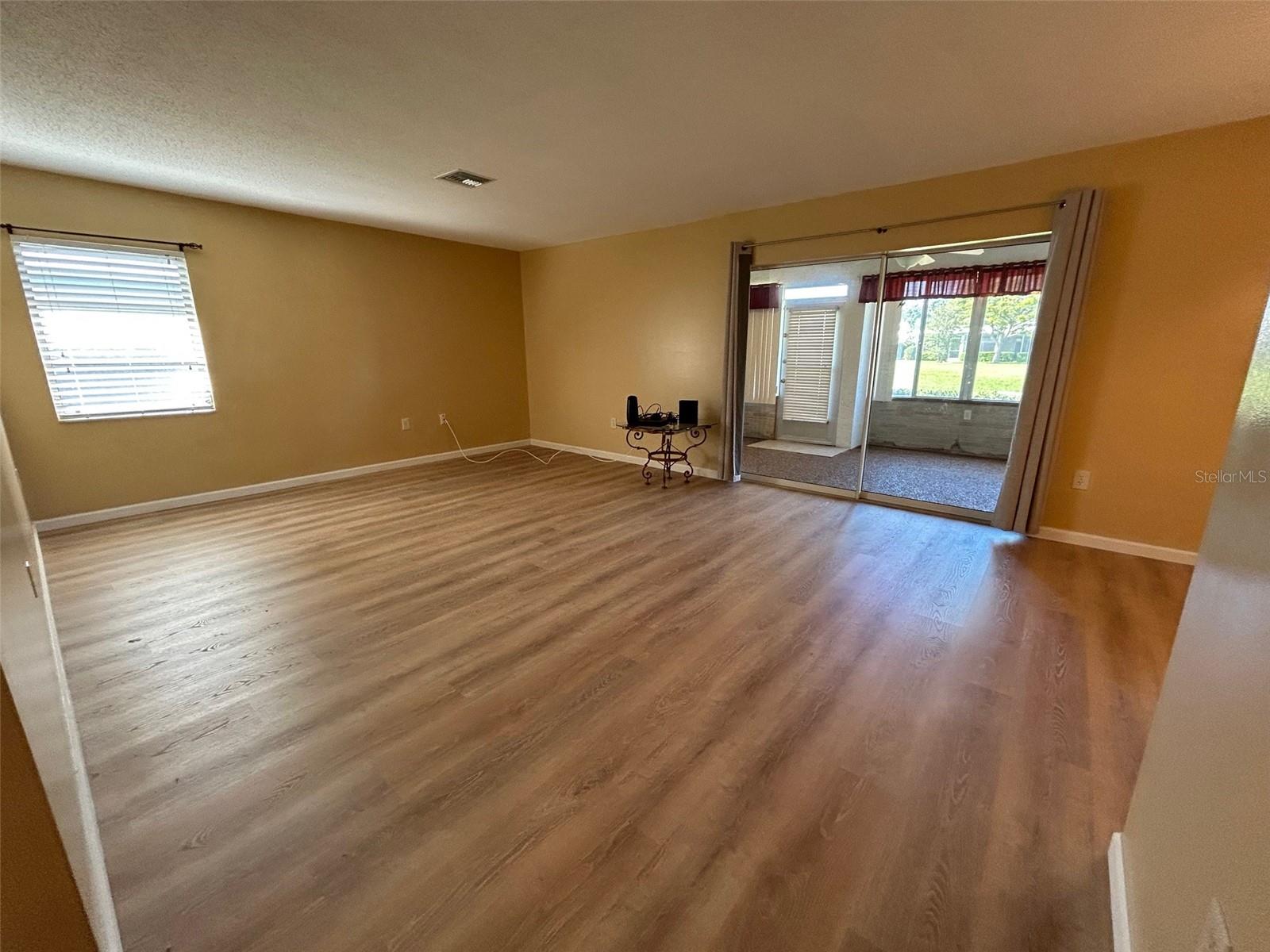 Image 10 of 48 For 6912 10th Avenue W