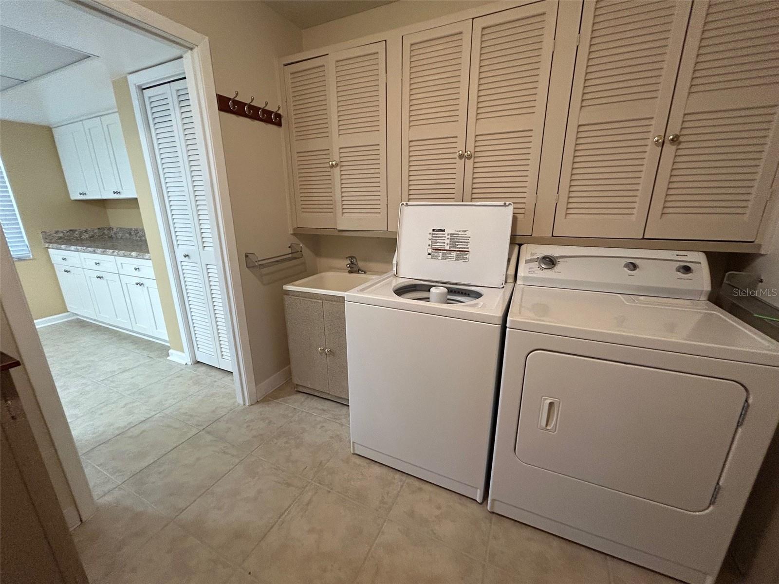 Image 14 of 48 For 6912 10th Avenue W