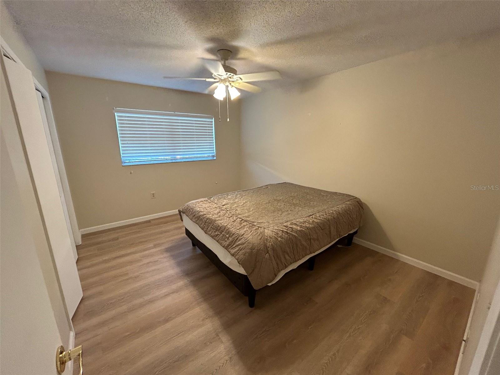 Image 17 of 48 For 6912 10th Avenue W