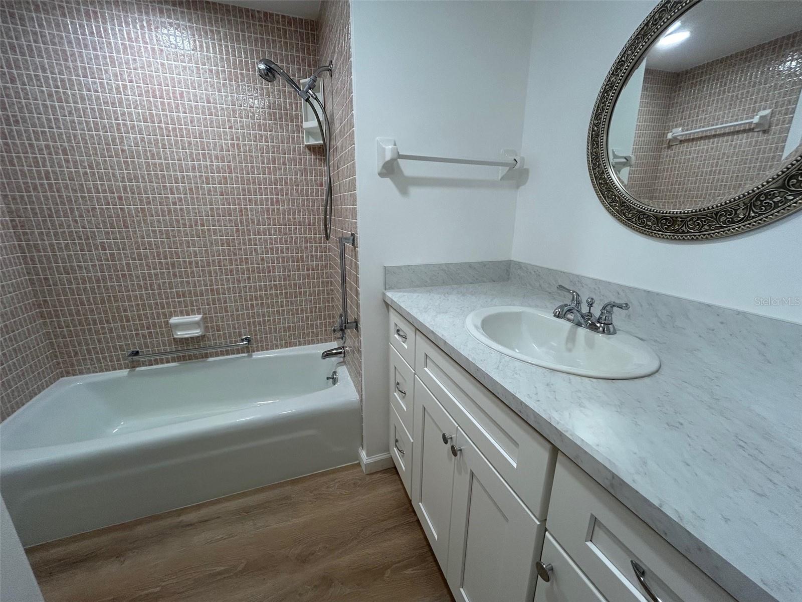 Image 21 of 48 For 6912 10th Avenue W