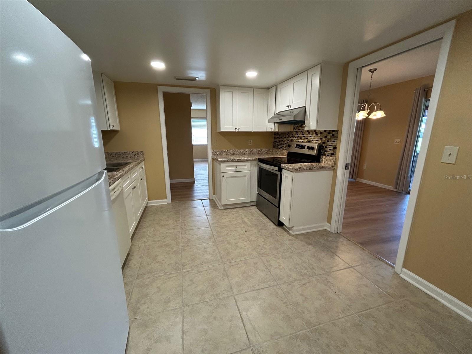 Image 3 of 48 For 6912 10th Avenue W