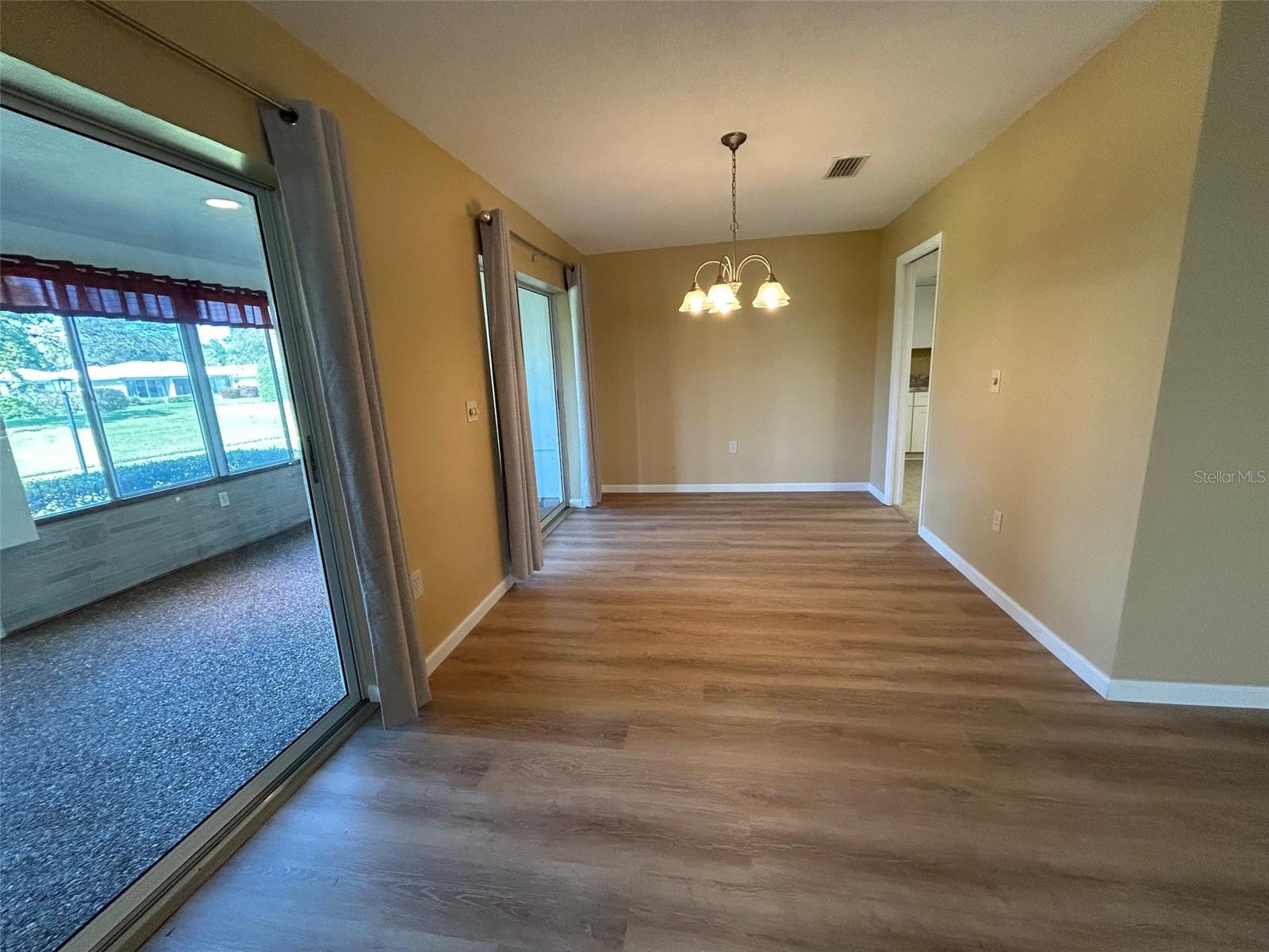 Image 9 of 48 For 6912 10th Avenue W