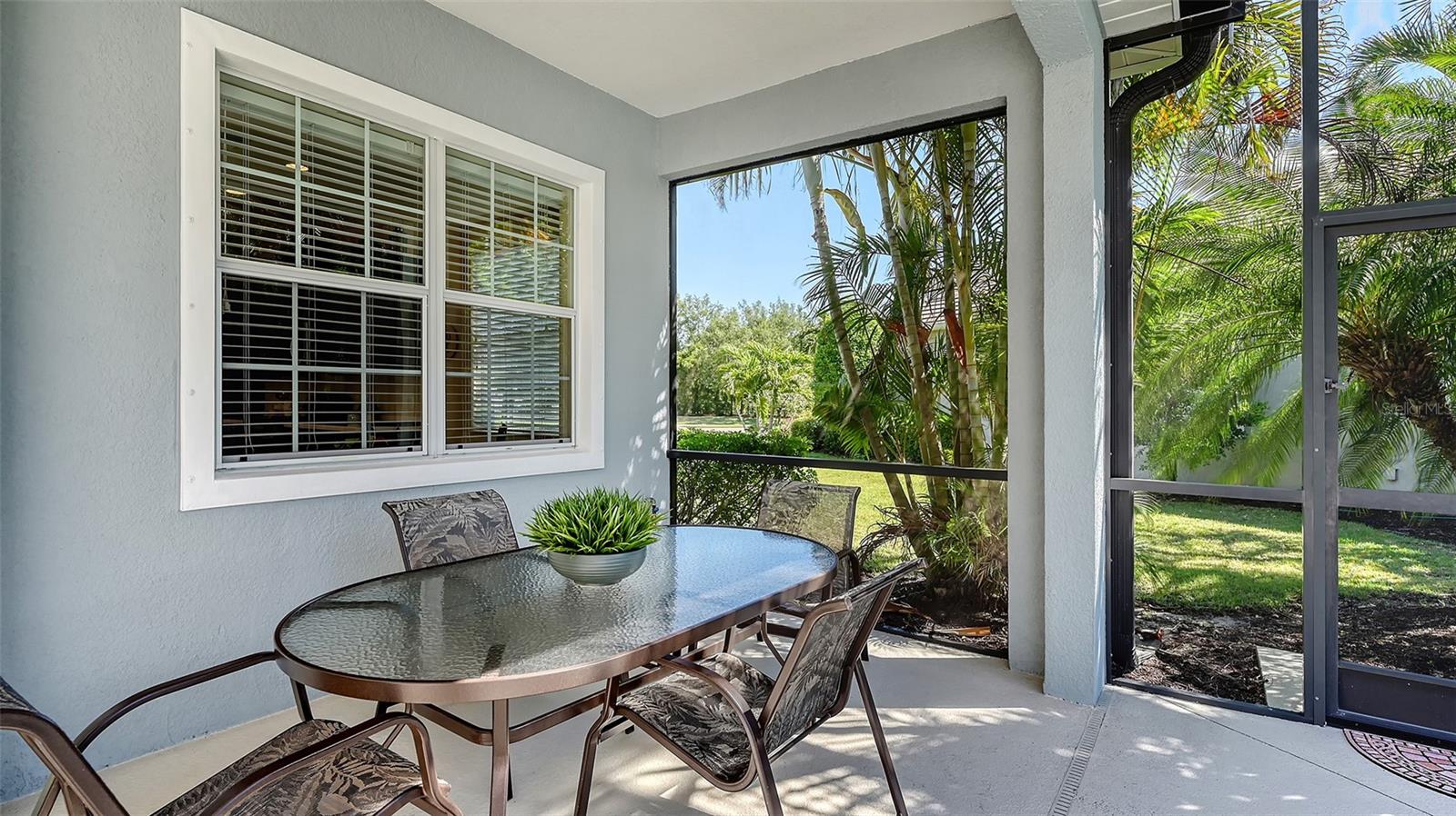 Image 19 of 75 For 14350 Stirling Drive