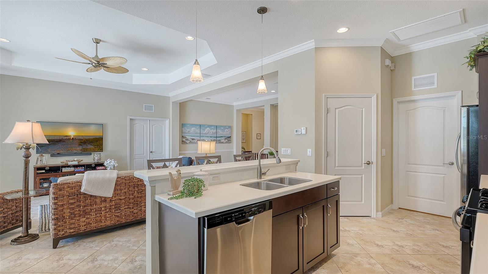 Image 28 of 75 For 14350 Stirling Drive