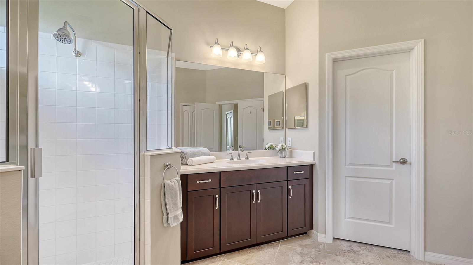 Image 40 of 75 For 14350 Stirling Drive