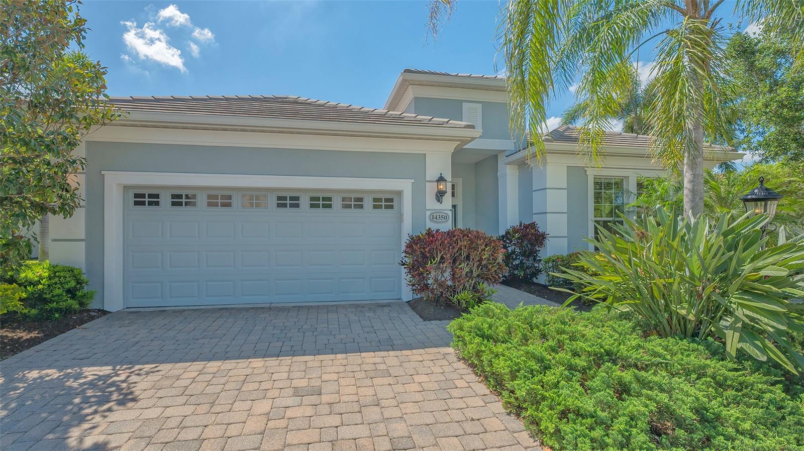 Image 8 of 75 For 14350 Stirling Drive