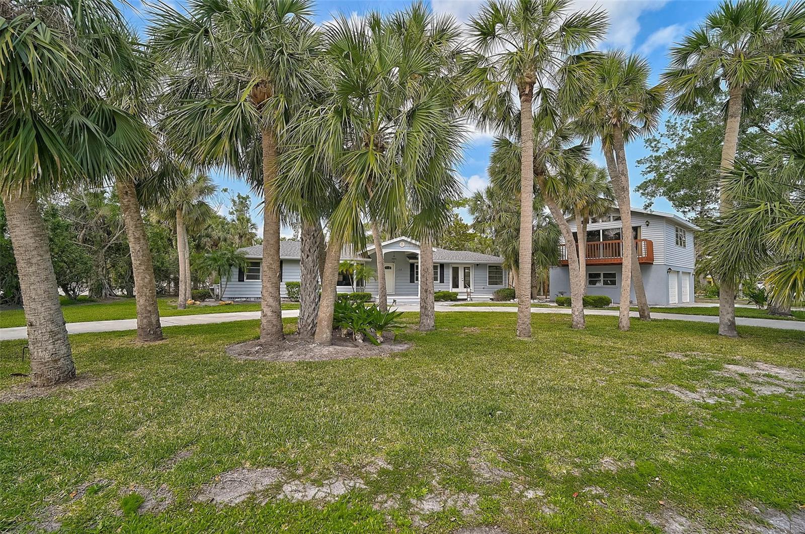 Image 6 of 66 For 105 Island Circle
