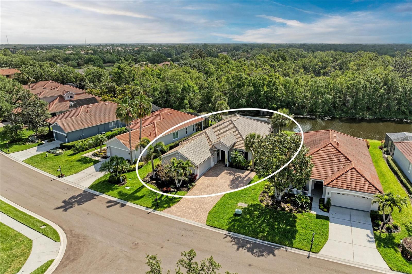 Image 11 of 87 For 643 Misty Pond Court