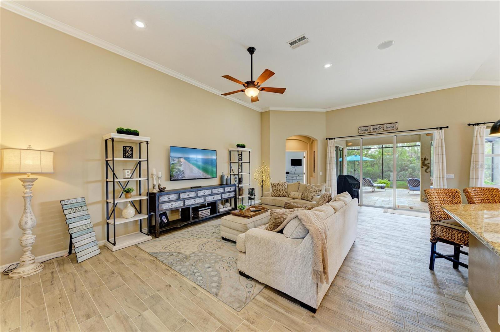Image 23 of 87 For 643 Misty Pond Court