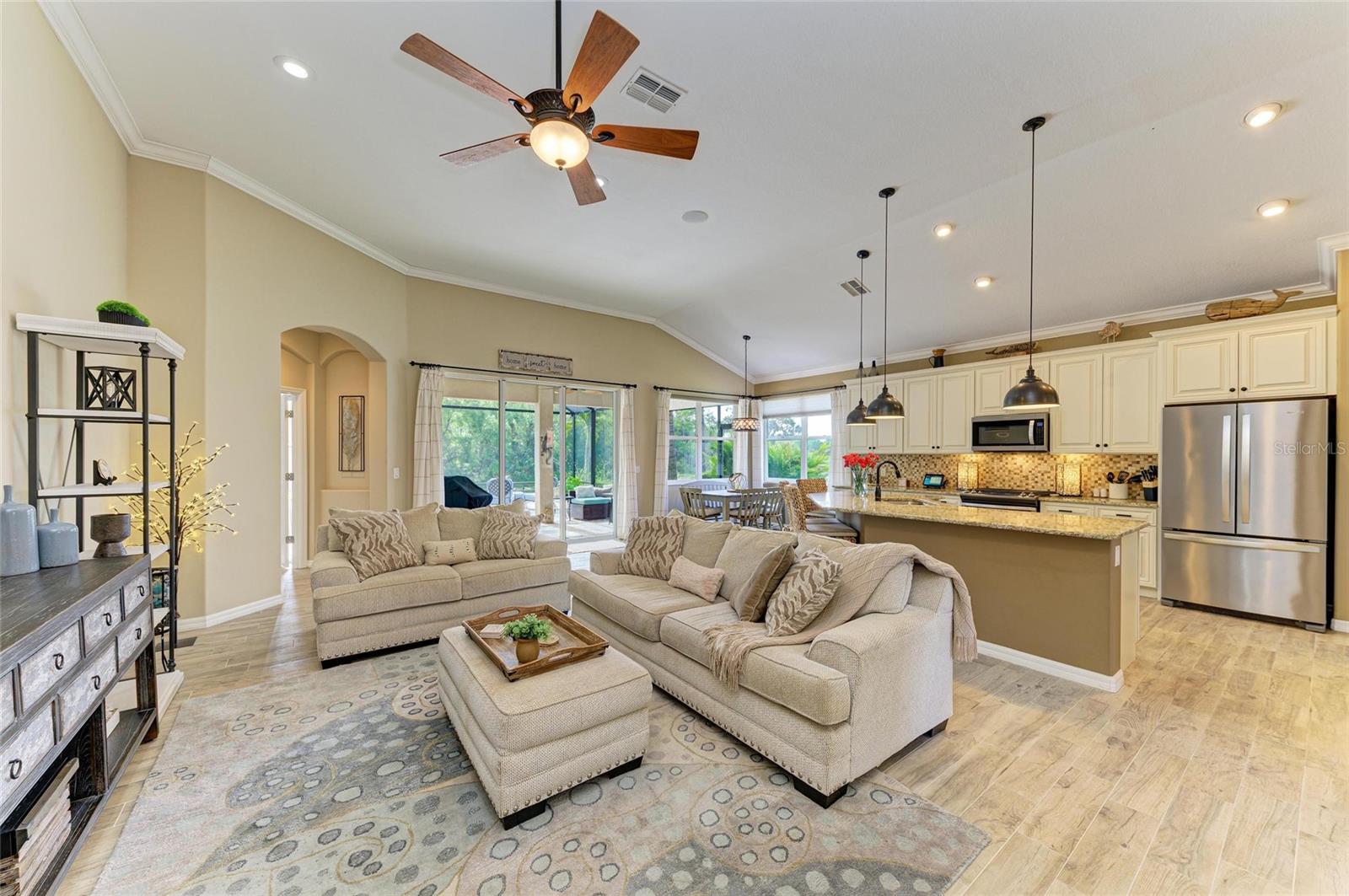 Image 24 of 87 For 643 Misty Pond Court