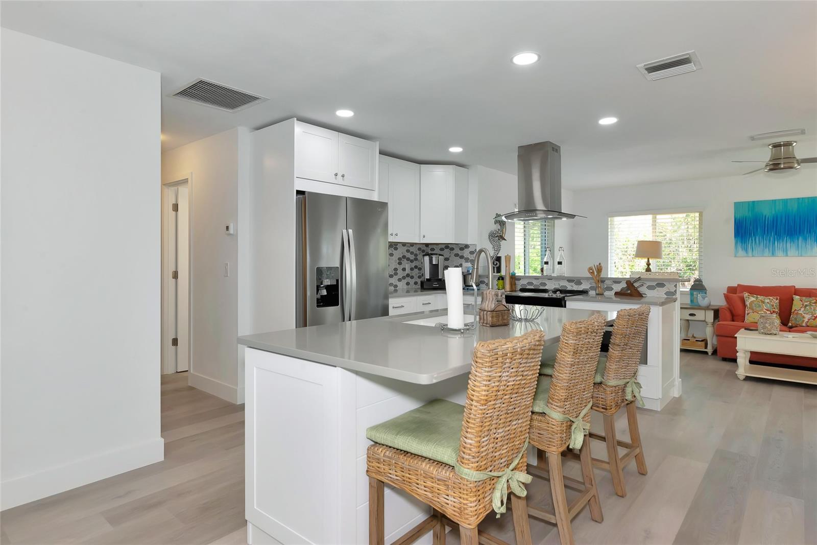 Image 10 of 76 For 8152 Seashell Street