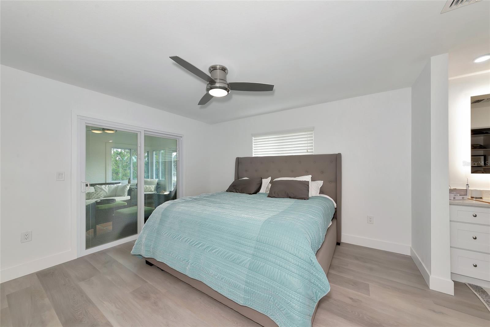 Image 19 of 76 For 8152 Seashell Street
