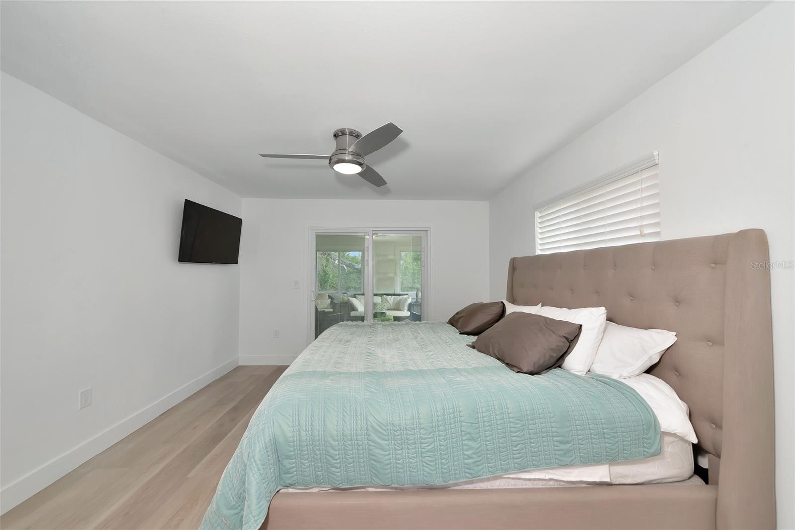 Image 21 of 76 For 8152 Seashell Street