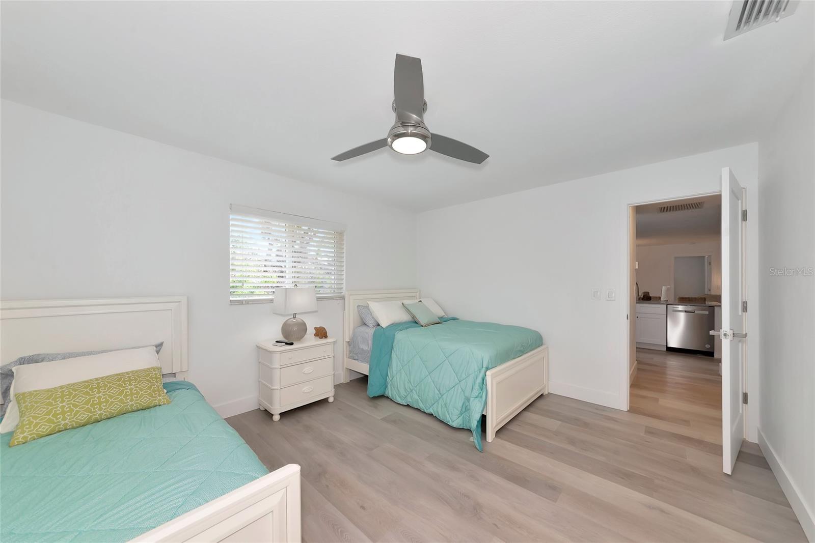 Image 33 of 76 For 8152 Seashell Street