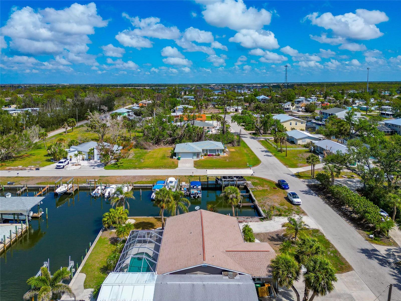 Image 41 of 76 For 8152 Seashell Street