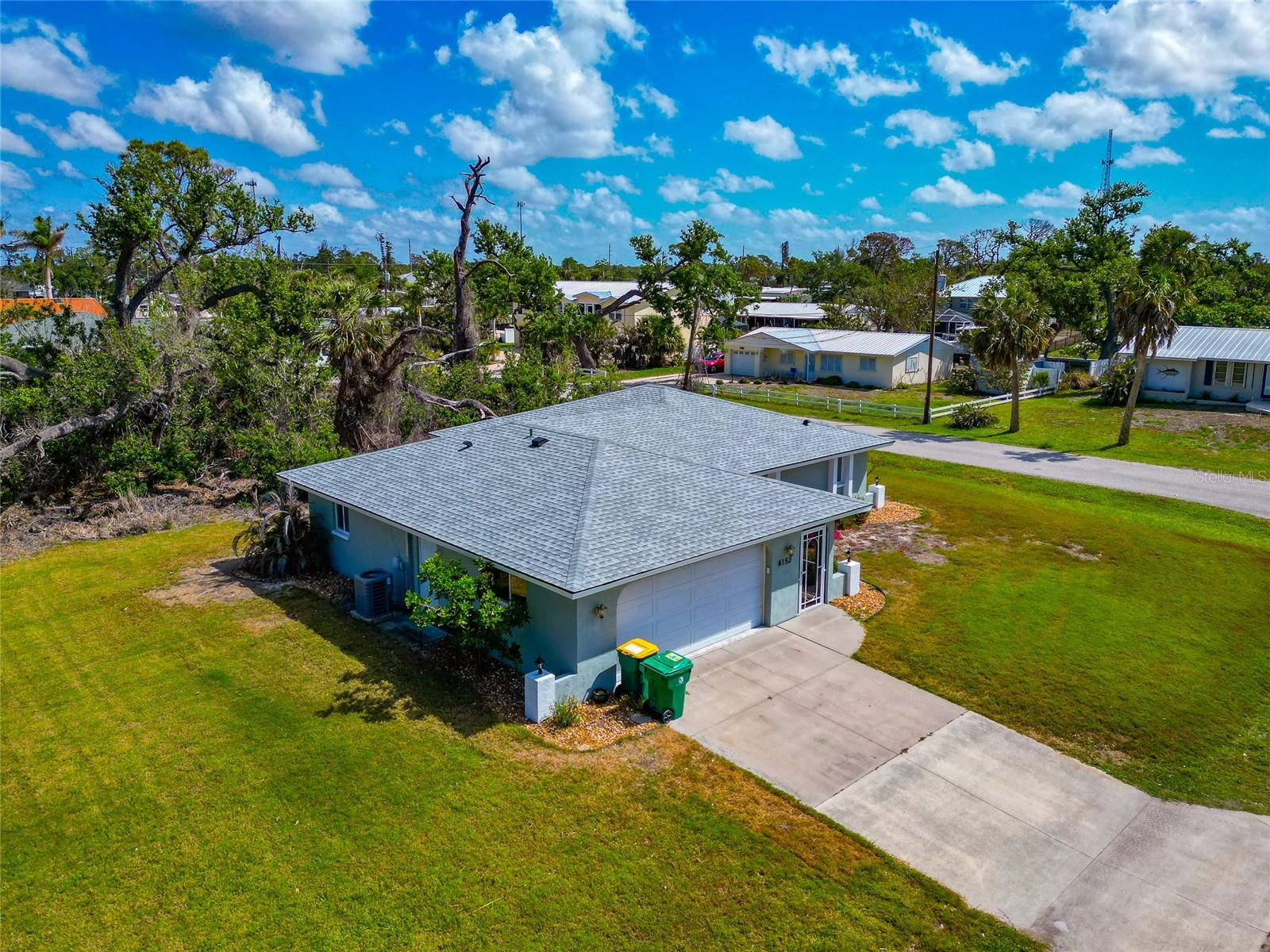 Image 42 of 76 For 8152 Seashell Street