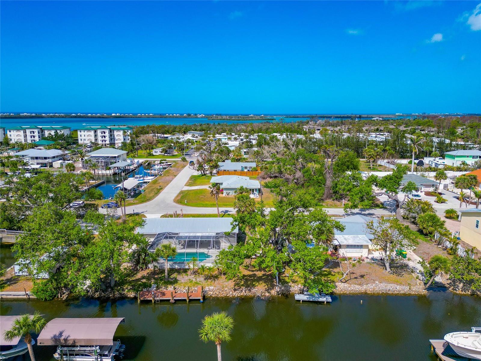Image 46 of 76 For 8152 Seashell Street