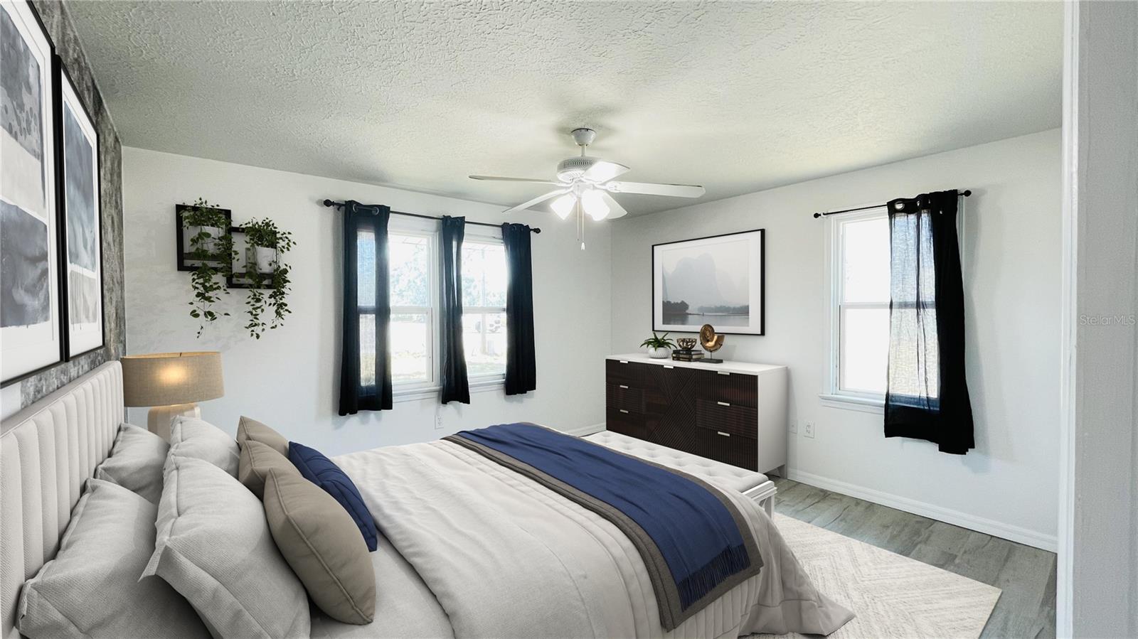 Image 11 of 29 For 1028 36th Avenue E
