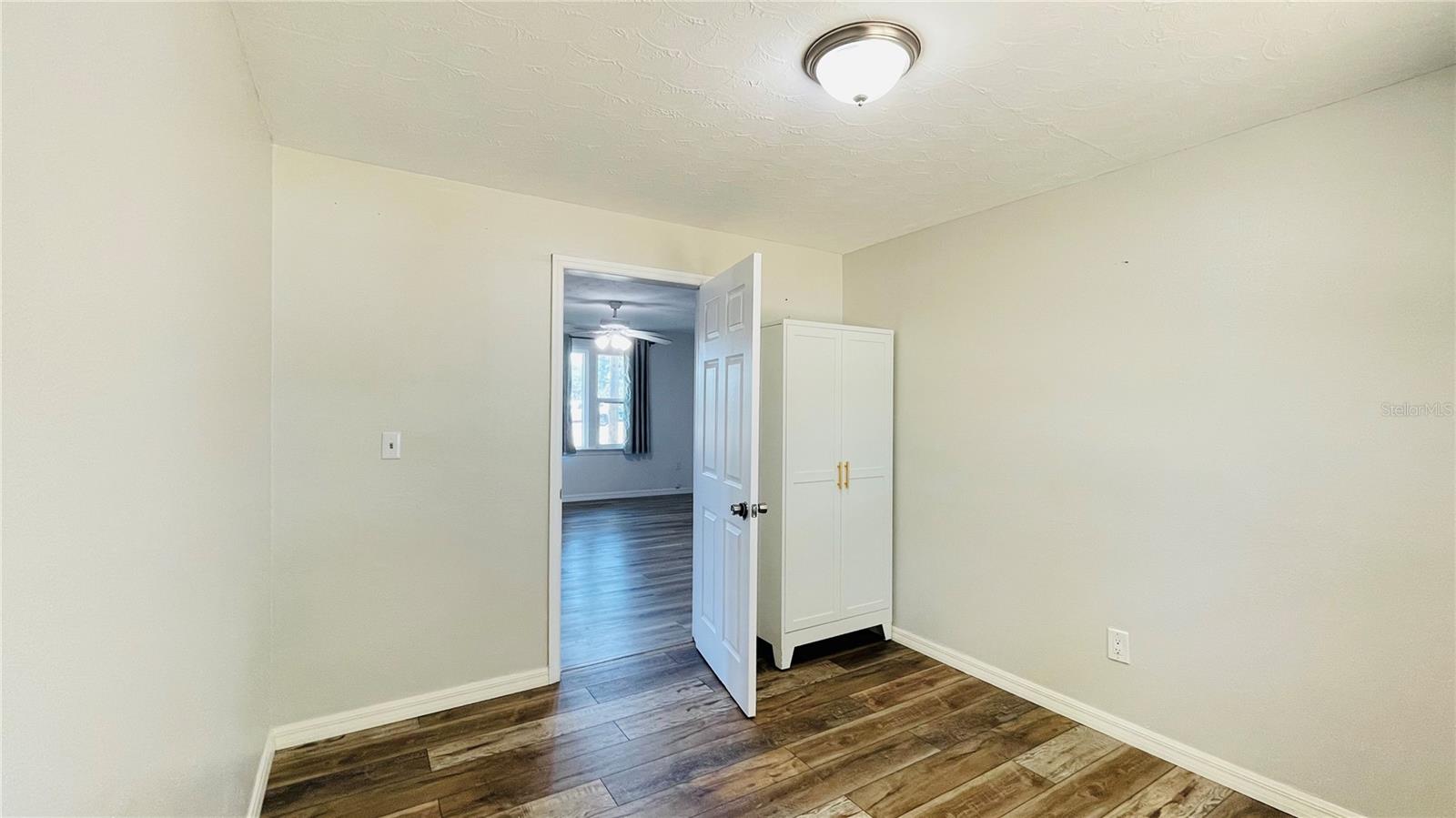 Image 17 of 29 For 1028 36th Avenue E