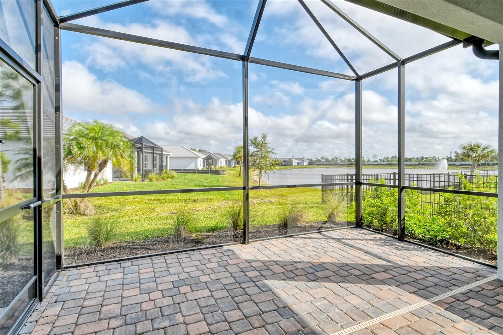 Image 10 of 44 For 12570 Brookgreen Street