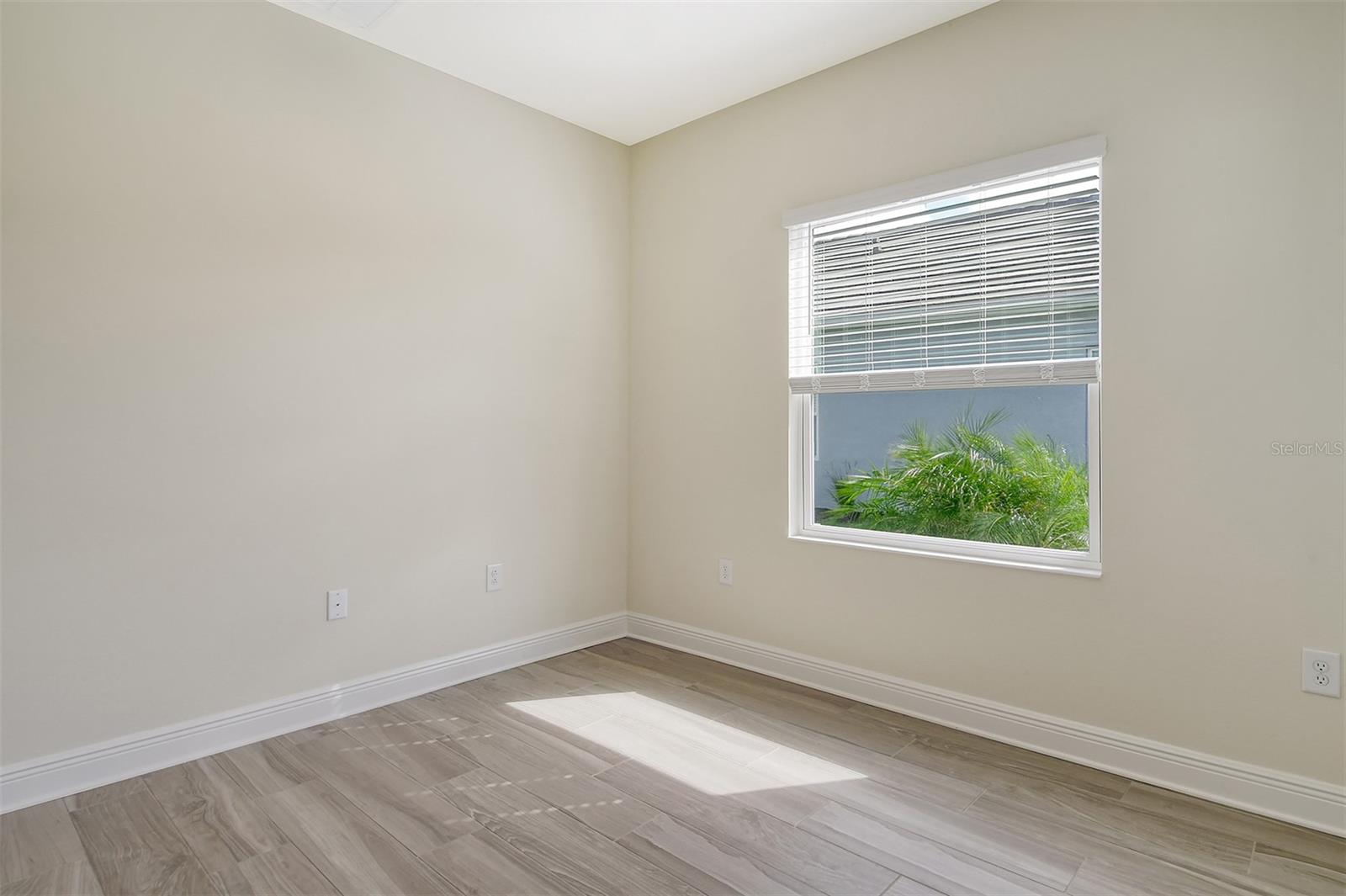 Image 36 of 44 For 12570 Brookgreen Street