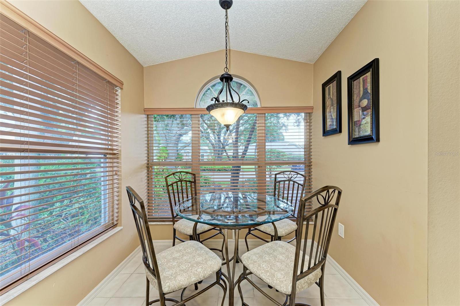 Image 17 of 39 For 4936 Linsey Court