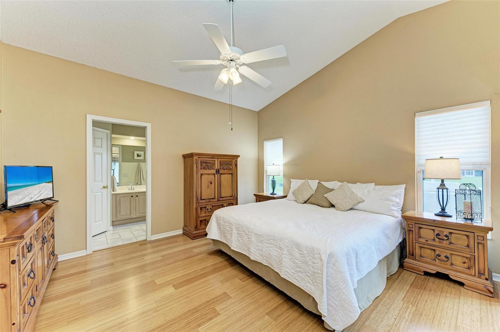 Image 19 of 39 For 4936 Linsey Court